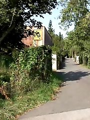 15 pictures - Naomi in the Wild