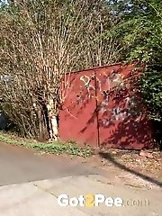 15 pictures - Naomi in the Wild