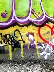 15 pictures - Closeup outdoor pissing for pretty Eurobabe