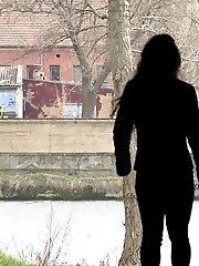 15 pictures - Redhead babe pulls down her denims to piss