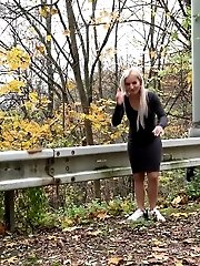 15 pictures - Blonde babe pisses while standing up