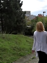 15 pictures - Cute girl in sneakers pisses on steps