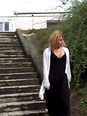 15 pictures - Cute girl in sneakers pisses on steps