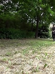 15 pictures - Gorgeous redhead pisses next to a busy road