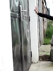 15 pictures - Gorgeous blonde babe pissing in public