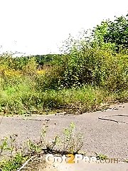 15 pictures - Gorgeous European enjoys pissing while standing