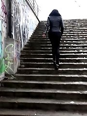 15 pictures - Short haired babe sprays hot piss on the floor