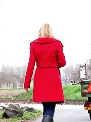 15 pictures - Gorgeous blonde Sweet Cat pisses outside