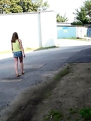 15 pictures - By The Cars