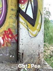 15 pictures - Closeup outdoor pissing for pretty Eurobabe