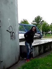 15 pictures - Shy Librarian pisses onto the ground outside