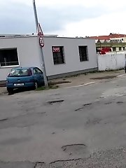 15 pictures - Hiding Behind