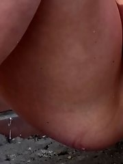 15 pictures - Nervous Blonde