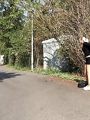 15 pictures - Naomi in the Wild