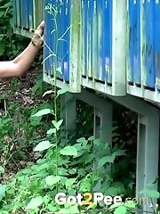 15 pictures - Smoking Pee