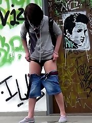 15 pictures - Teen leaves a pissy mess on the steps