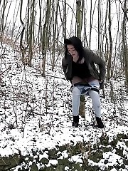 15 pictures - Gorgeous babe relieves her pee desperation