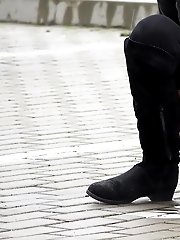 15 pictures - Eveline Neill squats to piss in a car park