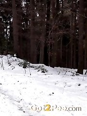 15 pictures - Sexy black haired teen pisses in the snow