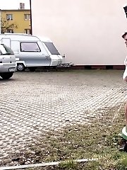 15 pictures - Flexibility is key in this public pissing scene