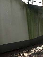 15 pictures - Crouching Pee