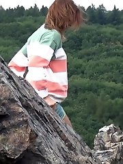 15 pictures - A girl is taking in the view when she needs to pee