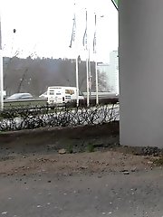 15 pictures - Petrol station pissing behind a big pillar