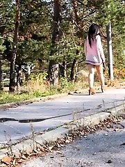 15 pictures - Closeup outdoor pissing for gorgeous hottie