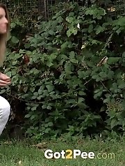 15 pictures - White Pants