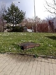 15 pictures - Redhead sprays a messy stream of piss outside