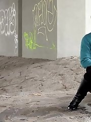 15 pictures - Cute girl in boots pisses outside in the city